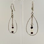 ★1月誕生石★淡水パールとガーネット2の雫枠ピアス★★