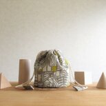 コロンとした小物入れ　いろいろなもよう、ベージュ　（大きいサイズ）［残り１点］