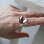 虹の宿るクォーツ ringの画像
