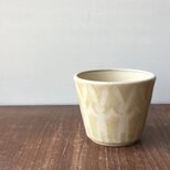 フリーカップ　並びうさぎ　黄