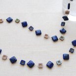 スクエアチェコビーズとラピスラズリの古い物語のネックレス１４kgf