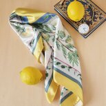 ミモザのスカーフ