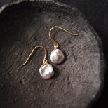 【K14gf】Petit Petal Earrings／バロックパール プチピアス（Gray）