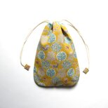 ほんのりまるくて細長いきんちゃく　森・動物、イエロー　［残り1点］