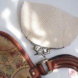 ばあば作☆シードビーズのさらに大きめがま口（lapin blanc・1876）の画像