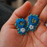 ミズイロミラー刺繍ピアスの画像