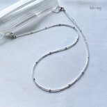 シンプル✴︎小さなビーズの華奢ストラップ　マスクコード／ネックレス／メガネチェーン（白銀）