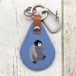 コウテイペンギン雛の刺繍キーホルダー（アクアブルー）の画像