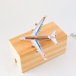 『かっこいい飛行機のブローチ』の画像
