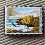 イギリス　切手ブローチ 9602の画像