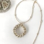 パール編みの サークル モチーフ ネックレス シャンパンゴールド ビーズ サークルネックレス ペールカラー