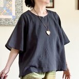 手織り服に合わせるシンプルブラウス（墨色）