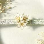 ユリの帯留め・ブローチ（2way）orポニーフック　春　白色　百合（受注制作）