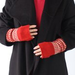 カシミヤ100 指なし 手袋：% PERCENT ハンドウォーマー （レッド） ホールガーメント ギフトBOX フリーサイズ