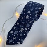 雪の結晶柄ネクタイ