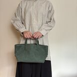 スウェード ミニコールバッグ／グリーン｜静かな深みの小さな相棒