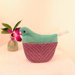 ほっこりする刺し子刺しゅうの鳥さんオーブンミット(染色布と刺しゅうの鳥さん鍋つかみ)