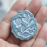 : : : 陶土の草花ブローチ : : : 1364の画像
