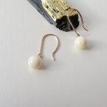Makkoh：K18 丸珠6mmピアスの画像