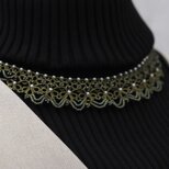 深緑のビーズタティングネックレス