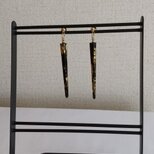 輪島塗　金箔円錐形ピアス　黒の画像