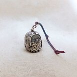 銀製の鈴『順通様専用オーダー作品・アマビエさまのお子さんです』(シルバー925)の画像