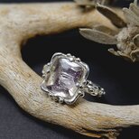～妖精の粉をちりばめた石～　ピンクファイアークォーツの粒飾りリング　12号　天然石アクセサリー　一点物　macariの画像