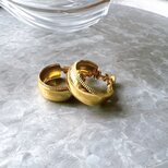 Y1120-ヴィンテージイヤリング U.S.A.  PAT.NO Gold Tone Textured Border Foopsの画像