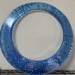 青いレジン 円形プレートの画像