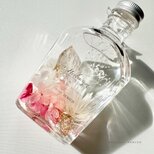 透明感とときめきのハーバリウム　ピンク　ホワイト　インテリア　ギフトの画像