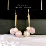 Teżor：フラッシュローズクォーツと真鍮のピアス / イヤリングの画像