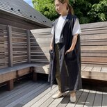 リネンのロングジレ（ブラック）の画像