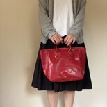 新作 タンニンなめし ビンテージ スモール キャリーオールバッグ レザートートバッグ ベルト取付可 牛革 レッドの画像