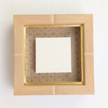 ミニチュアサイズ　ボックス型額縁　栗材 外寸13×13㎝　手彫刻の画像
