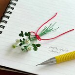 《和紙の花》シロツメクサの花束(四葉のクローバー１本入り)の画像