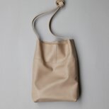 程よい袋 　BEIGE（牛革）イタリアンキップの画像