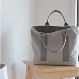 キャンバスシンプルトート　ミドルサイズ　グレー系ミックスの画像