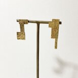 真鍮のモザイクピアスの画像