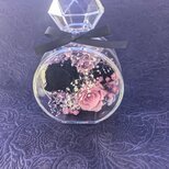 プリザーブドフラワー黒薔薇の魔法シリーズ／薔薇とかすみ草の香水瓶フラワーギフトの画像