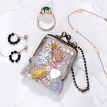 ネックレスにも、バッグチャームにも、小さな小さなビーズ刺繍のがま口 62 パープル　ガーゼ　アクセサリーケース