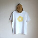 オーガニックコットン【半袖/長袖】「 ひとつぶ poppy（ クリームイエロー × ナチュラル／ホワイト ）」Ｔシャツの画像