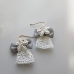 レースリボンピアス　ハンドメイドの画像