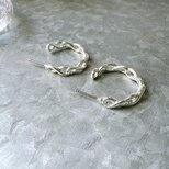 PA394-【 AVON 】エイボン・ヴィンテージピアス 2013 Silver Tone Infinite Chainの画像