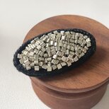 【黒色 kuroiro】さりげなくも黒を愉しみたい日のブローチのコピーの画像