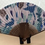 森の鳥と羽の画像