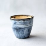 藍の陶器フリーカップの画像