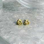 P695-ヴィンテージピアス U.S.A. 1970s Yellow Gold Paint Knotの画像