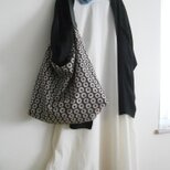 花刺繍×Linen ShoulderBagの画像