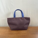 トートバッグ浅型✴︎あずき色×ロイヤルブルー✴︎二重底の画像