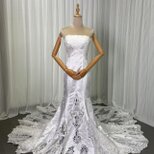 ウェディングドレス ベアトップ マーメイドライン 流れる透け花レース 華やかなトレーン 結婚式の画像